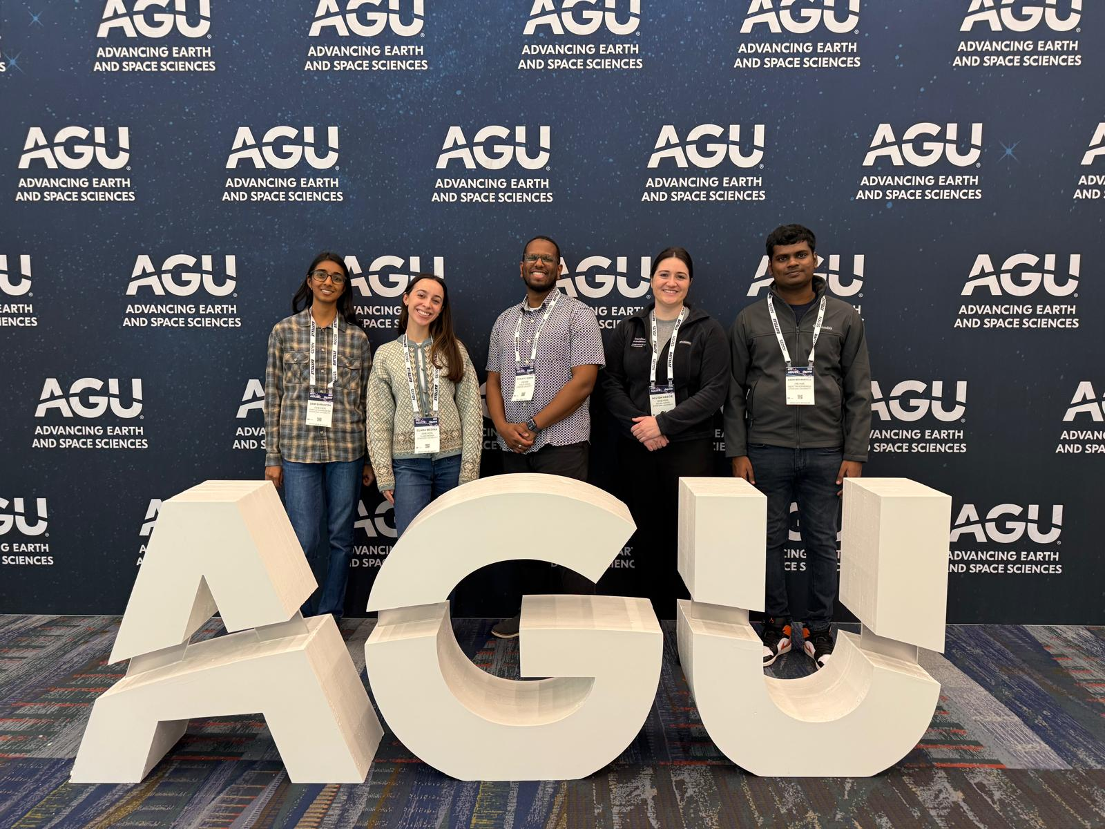 Aadhityaa (Aadhi) Mohanavelu with Osman Lab members at AGU 2025, reconnecting with students and mentees presenting research